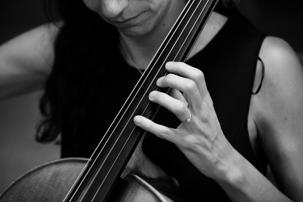 Instrumentos de cuerda, violín y violonchelo